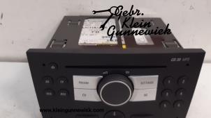 Usagé Radio/Lecteur CD Opel Corsa Prix sur demande proposé par Gebr.Klein Gunnewiek Ho.BV