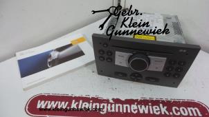 Used Radio CD player Opel Vectra Price € 45,00 Margin scheme offered by Gebr.Klein Gunnewiek Ho.BV