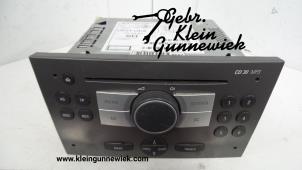 Gebrauchte Radio CD Spieler Opel Vectra Preis € 70,00 Margenregelung angeboten von Gebr.Klein Gunnewiek Ho.BV