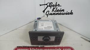 Usados Reproductor de CD y radio Opel Meriva Precio € 45,00 Norma de margen ofrecido por Gebr.Klein Gunnewiek Ho.BV