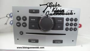 Usagé Radio/Lecteur CD Opel Astra Prix € 75,00 Règlement à la marge proposé par Gebr.Klein Gunnewiek Ho.BV