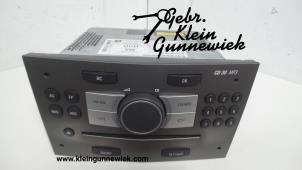 Usagé Radio/Lecteur CD Opel Zafira Prix sur demande proposé par Gebr.Klein Gunnewiek Ho.BV