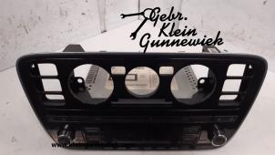 Used Radio CD player Volkswagen E-Up Price € 75,00 Margin scheme offered by Gebr.Klein Gunnewiek Ho.BV