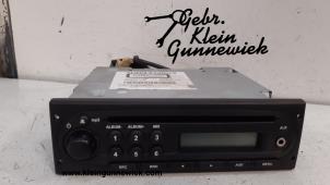 Usados Reproductor de CD y radio Dacia Logan Precio de solicitud ofrecido por Gebr.Klein Gunnewiek Ho.BV