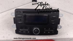 Used Radio CD player Dacia Logan Price € 75,00 Margin scheme offered by Gebr.Klein Gunnewiek Ho.BV