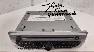 Used Radio CD player Renault Megane Price € 75,00 Margin scheme offered by Gebr.Klein Gunnewiek Ho.BV