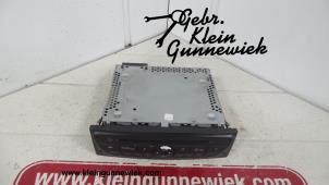 Used Radio CD player Renault Clio Price € 90,00 Margin scheme offered by Gebr.Klein Gunnewiek Ho.BV