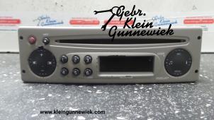 Używane Radioodtwarzacz CD Renault Twingo Cena € 55,00 Procedura marży oferowane przez Gebr.Klein Gunnewiek Ho.BV