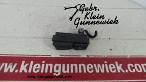 Used Switch Opel Meriva Price € 17,50 Margin scheme offered by Gebr.Klein Gunnewiek Ho.BV