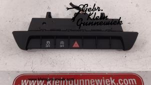 Usagé Commodo Audi A1 Prix € 35,00 Règlement à la marge proposé par Gebr.Klein Gunnewiek Ho.BV