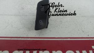 Używane Przelacznik Volkswagen Beetle Cena na żądanie oferowane przez Gebr.Klein Gunnewiek Ho.BV