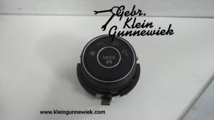 Usados Interruptor Volkswagen Tiguan Precio € 30,00 Norma de margen ofrecido por Gebr.Klein Gunnewiek Ho.BV