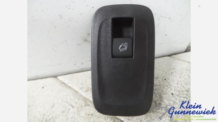 Używane Przelacznik Opel Cascada Cena € 20,00 Procedura marży oferowane przez Klein Gunnewiek Autodemontage & Motorentechniek