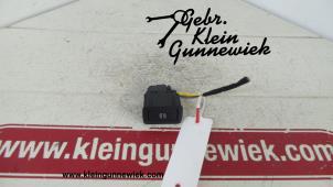 Usagé Commodo Audi A1 Prix € 15,00 Règlement à la marge proposé par Gebr.Klein Gunnewiek Ho.BV