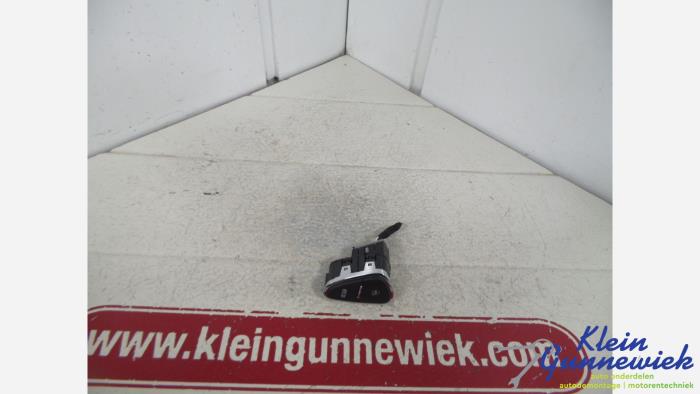 Gebrauchte Schalter Opel Adam Preis € 10,00 Margenregelung angeboten von Klein Gunnewiek Autodemontage & Motorentechniek