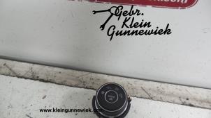 Usagé Commutateur Volkswagen Tiguan Prix € 30,00 Règlement à la marge proposé par Gebr.Klein Gunnewiek Ho.BV