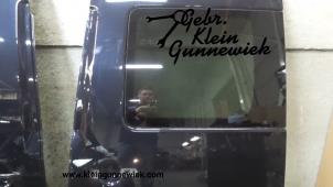 Gebrauchte Schiebetür links Volkswagen Caddy Preis € 100,00 Margenregelung angeboten von Gebr.Klein Gunnewiek Ho.BV