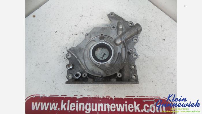 Używane Pompa oleju Ford Mondeo Cena € 55,00 Procedura marży oferowane przez Klein Gunnewiek Autodemontage & Motorentechniek