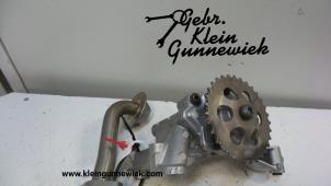Used Oil pump Volkswagen Sharan Price on request offered by Gebr.Klein Gunnewiek Ho.BV