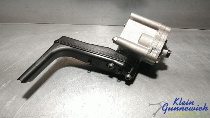 Begagnade Oljepump Ford C-Max Pris € 41,00 Marginaltabell erbjuds av Klein Gunnewiek Autodemontage & Motorentechniek