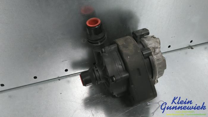 Begagnade Vattenpump BMW 3-Serie Pris € 62,00 Marginaltabell erbjuds av Klein Gunnewiek Autodemontage & Motorentechniek