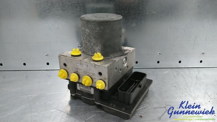 Usagé Pompe ABS Audi S5 Prix € 145,00 Règlement à la marge proposé par Klein Gunnewiek Autodemontage & Motorentechniek
