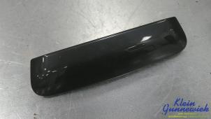 Używane Uchwyt tylnej klapy Opel Corsa Cena € 25,00 Procedura marży oferowane przez Klein Gunnewiek Autodemontage & Motorentechniek