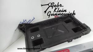 Gebrauchte Batterieträger MG EHS Preis € 30,00 Margenregelung angeboten von Gebr.Klein Gunnewiek Ho.BV