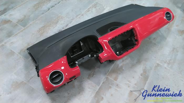 Używane Panel Volkswagen E-Up Cena € 359,00 Procedura marży oferowane przez Klein Gunnewiek Autodemontage & Motorentechniek