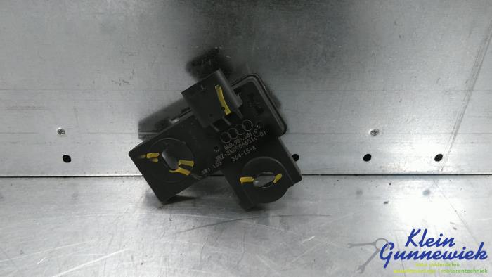 Usagé Ordinateur divers Volkswagen E-Golf Prix € 30,00 Règlement à la marge proposé par Klein Gunnewiek Autodemontage & Motorentechniek