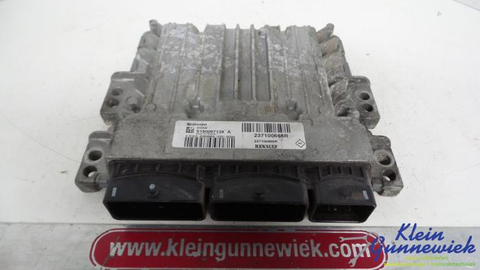 Used Injection computer Renault Grand Scenic Price € 85,00 Margin scheme offered by Klein Gunnewiek Autodemontage & Motorentechniek