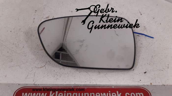 Spiegelglas links van een Kia Cee'D 2017