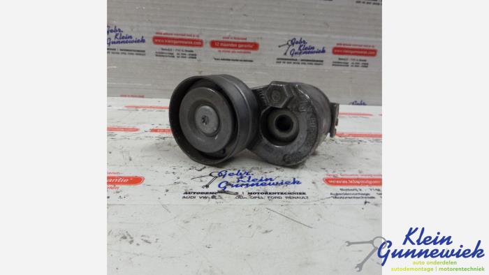Usados Rodillo tensor correa múltiple Renault Scenic Precio € 19,00 Norma de margen ofrecido por Klein Gunnewiek Autodemontage & Motorentechniek