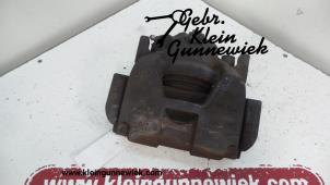 Used Front brake calliper, right Renault Scenic Price on request offered by Gebr.Klein Gunnewiek Ho.BV