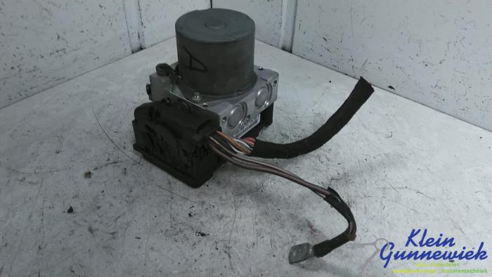Begagnade ABS-pump Renault Megane Scenic Pris € 23,00 Marginaltabell erbjuds av Klein Gunnewiek Autodemontage & Motorentechniek