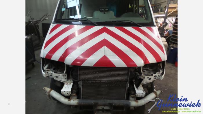 Używane Maska Renault Mascott Cena € 45,00 Procedura marży oferowane przez Klein Gunnewiek Autodemontage & Motorentechniek