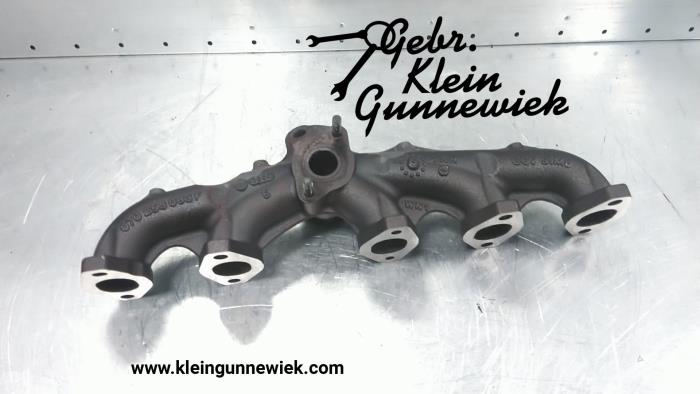 Exhaust manifold from a Volkswagen Transporter 2008