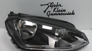 Usagé Optique avant principal droit Volkswagen Golf Prix € 165,00 Règlement à la marge proposé par Gebr.Klein Gunnewiek Ho.BV