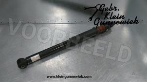 Gebrauchte Stoßdämpfer rechts hinten Kia Picanto Preis € 25,00 Margenregelung angeboten von Gebr.Klein Gunnewiek Ho.BV