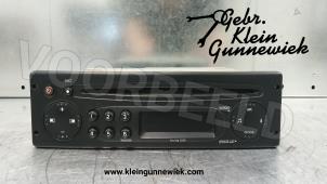Used Radio CD player Renault Trafic Price € 35,00 Margin scheme offered by Gebr.Klein Gunnewiek Ho.BV