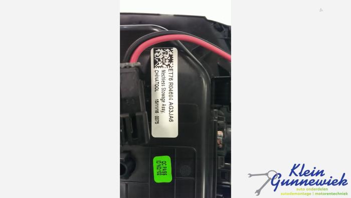 Begagnade Handskfack Ford Transit Pris € 36,00 Marginaltabell erbjuds av Klein Gunnewiek Autodemontage & Motorentechniek