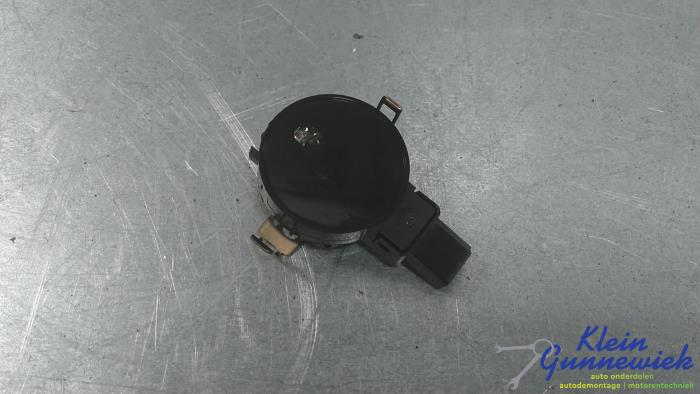 Begagnade Regnsensor Ford Kuga Pris € 77,00 Marginaltabell erbjuds av Klein Gunnewiek Autodemontage & Motorentechniek