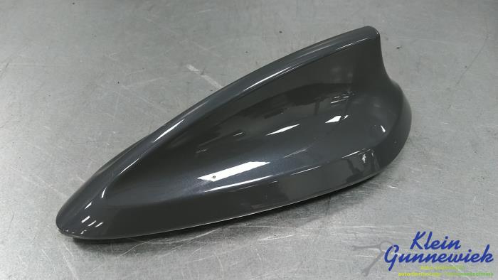 Używane Antena BMW 2-Serie Cena € 20,00 Procedura marży oferowane przez Klein Gunnewiek Autodemontage & Motorentechniek