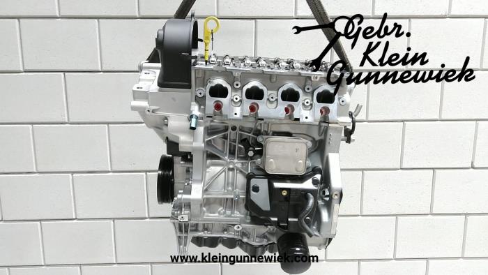 Engine Volkswagen Golf - 04E100033SX CZDA