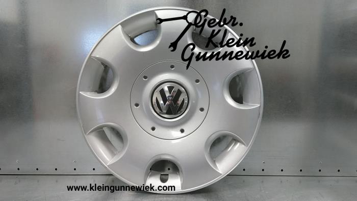 Wheel cover (spare) from a Volkswagen Touran 2009