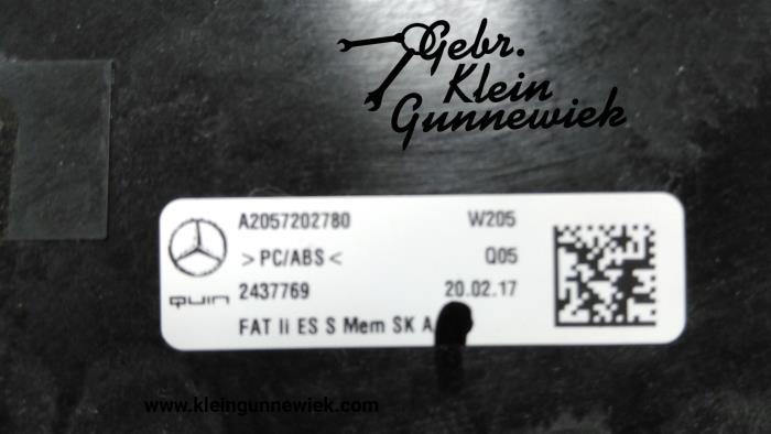 Zestaw listew wewnetrznych z Mercedes C-Klasse 2017