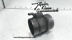 Used Airflow meter Mercedes C-Klasse Price € 50,00 Margin scheme offered by Gebr.Klein Gunnewiek Ho.BV