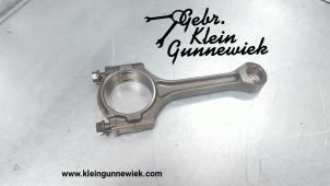 Used Connecting rod Opel Karl Price € 40,00 Margin scheme offered by Gebr.Klein Gunnewiek Ho.BV