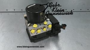 Used ABS pump Volkswagen Touran Price € 125,00 Margin scheme offered by Gebr.Klein Gunnewiek Ho.BV