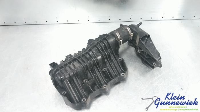 Używane Kolektor dolotowy Ford Fiesta Cena € 36,00 Procedura marży oferowane przez Klein Gunnewiek Autodemontage & Motorentechniek